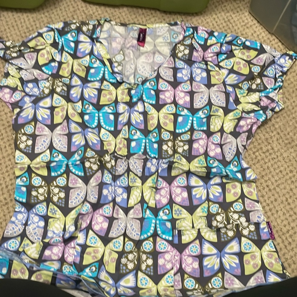 Women’s scrub top